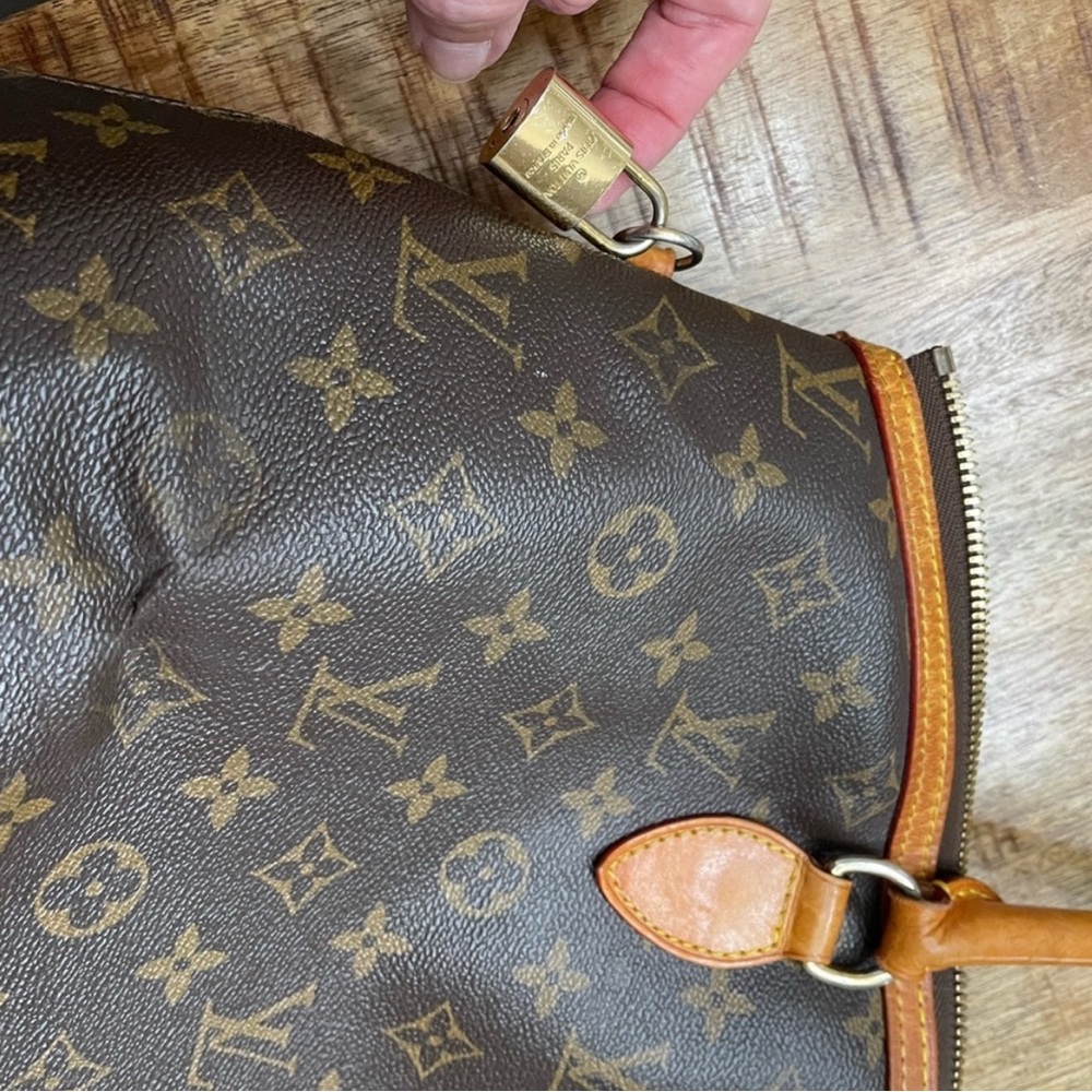 Lv bag - Picture 5 of 5
